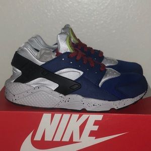 Nike Air Huarache Run PRM Athletic Shoe